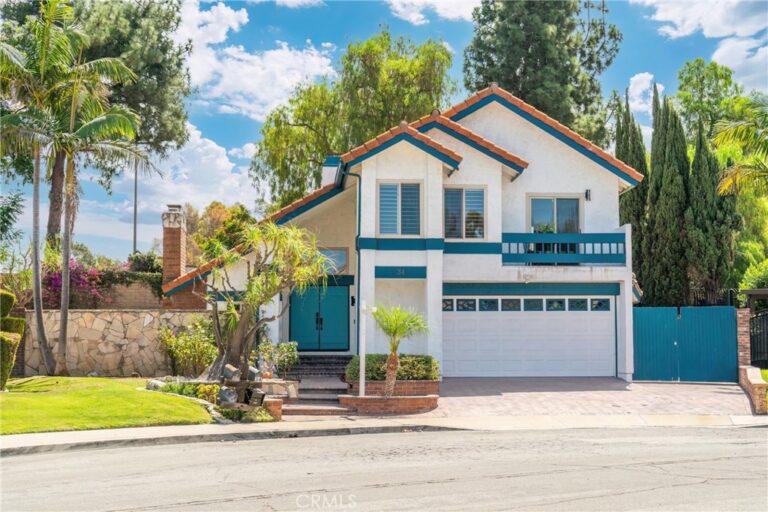 34 Mesa Ridge Drive, Pomona