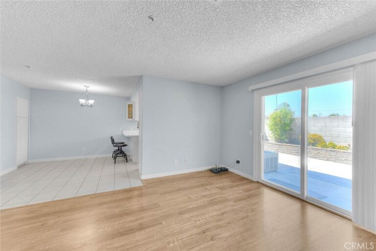 353 E Phillips, Pomona