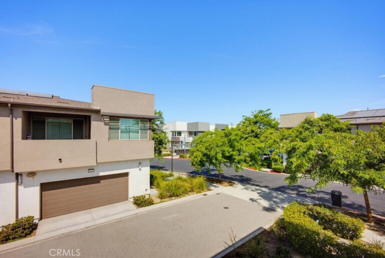 3570 E Peckham Paseo, Ontario