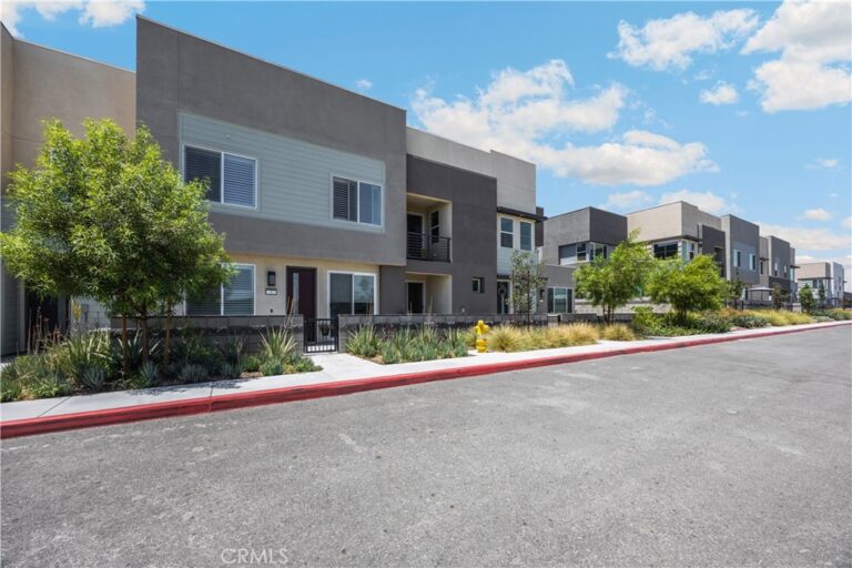 3681 E Jacobson Paseo #9, Ontario