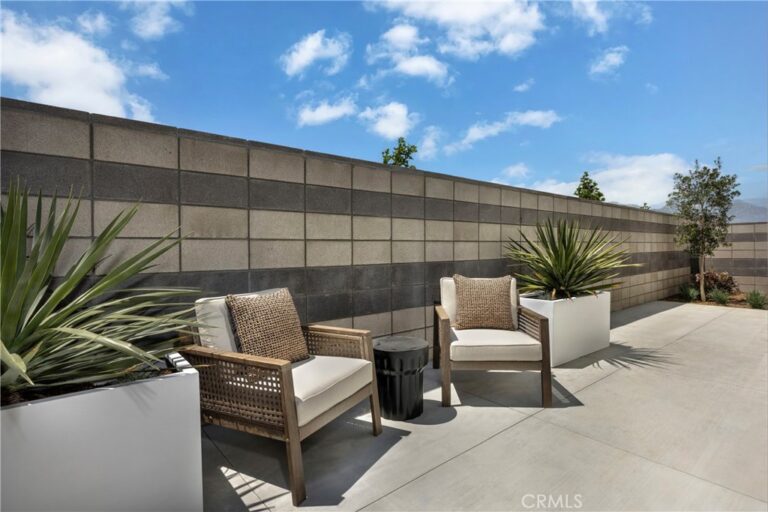 3681 S. Eichler Paseo #7, Ontario