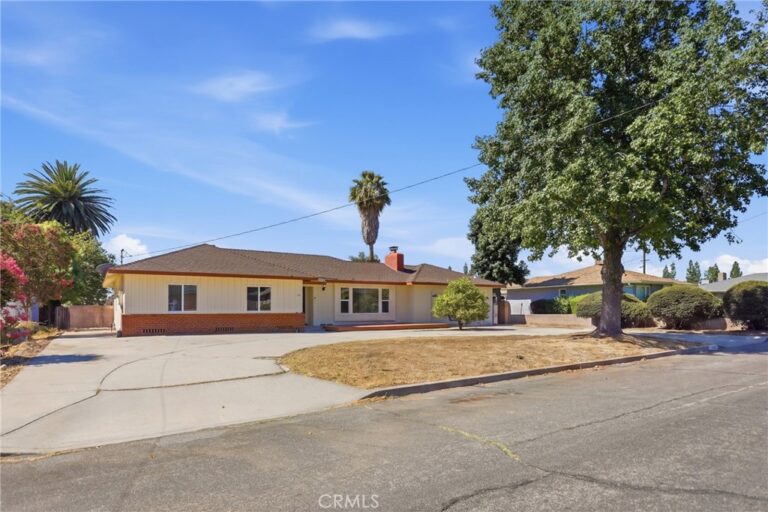 371 E Mariposa Drive, Rialto