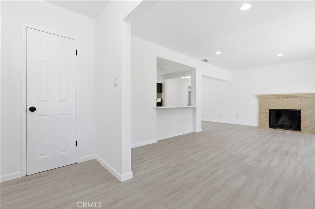 371 E Mariposa Drive, Rialto