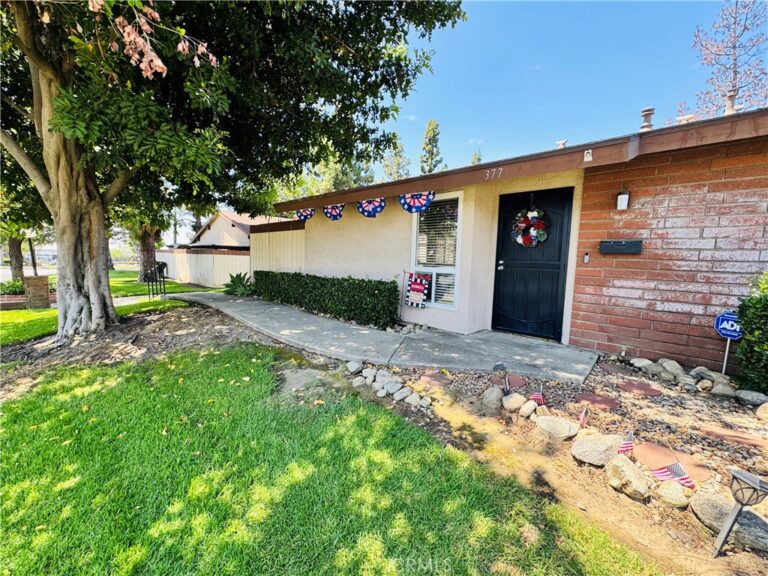 377 Spencer, Upland
