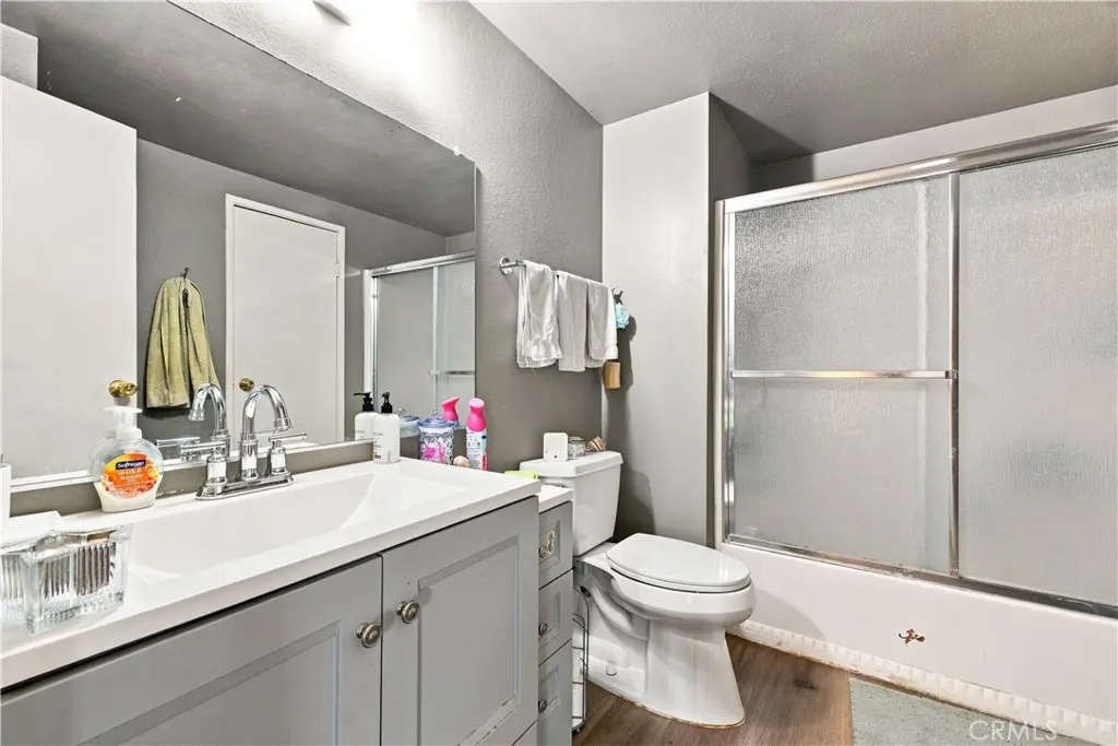 379 E Randall, Rialto