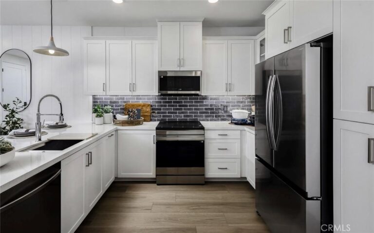 3950 E. BUCKNELL PASEO, Ontario