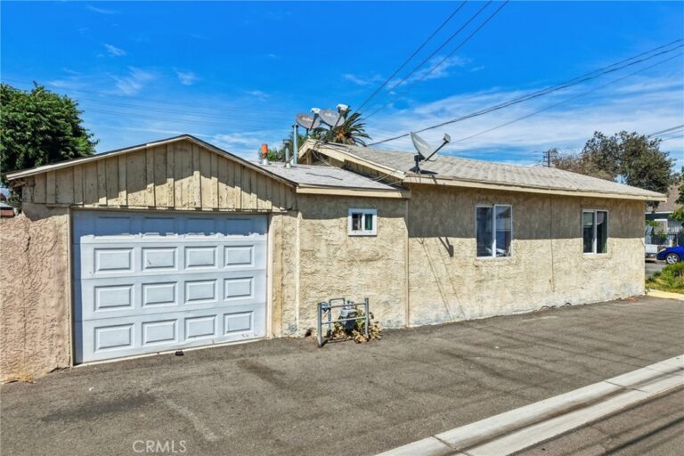 412 S Fern Avenue, Ontario