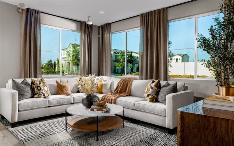 4154 S S. WILDFLAX PASEO #100, Ontario