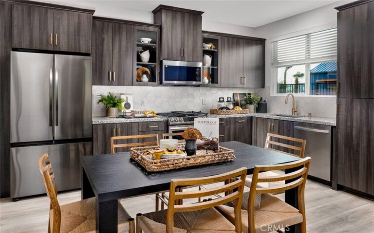 4154 S S. WILDFLAX PASEO #100, Ontario
