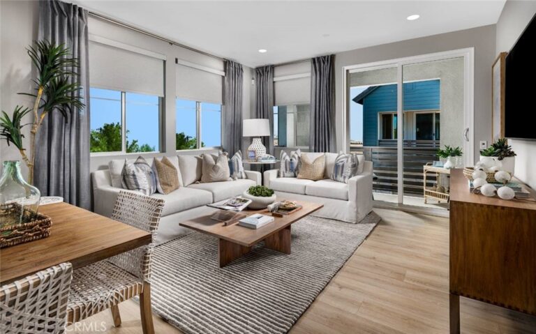 4154 S S. Wildflax Paseo #112, Ontario