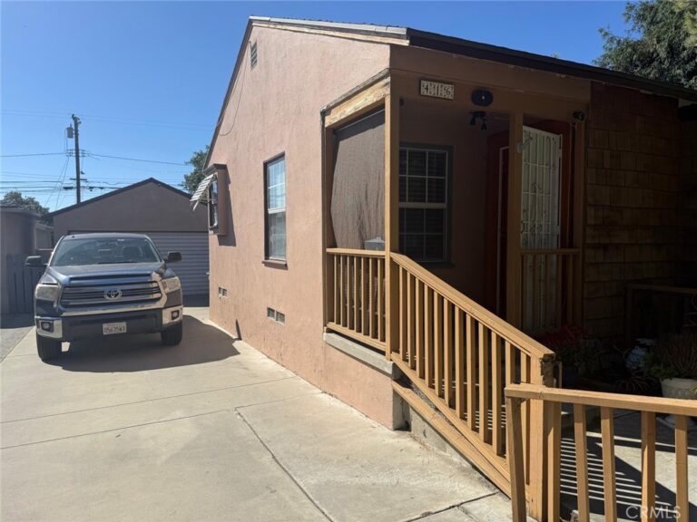 416 Oakdale Drive, Claremont
