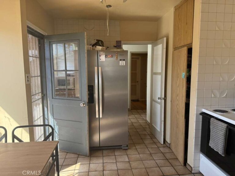 416 Oakdale Drive, Claremont