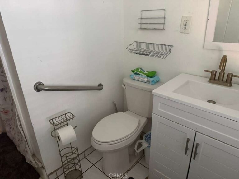 416 Oakdale Drive, Claremont