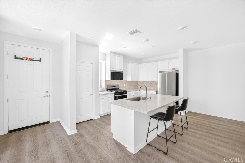 4215 E Carmel Privado, Ontario