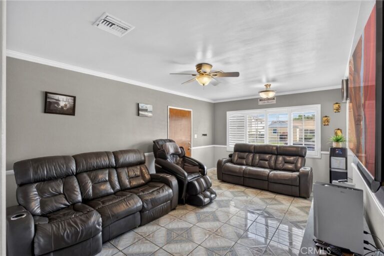 424 E 3rd, Rialto