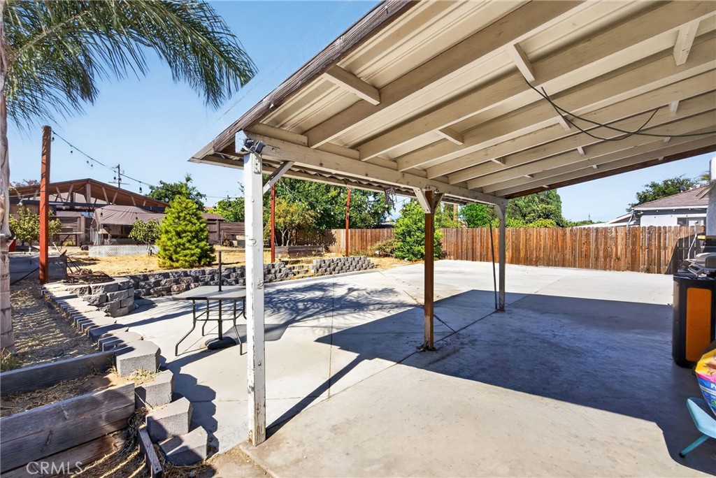 424 E 3rd, Rialto