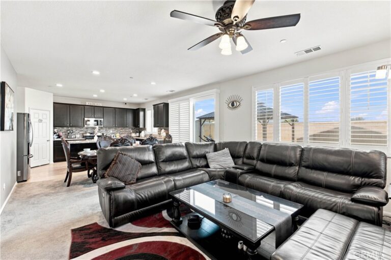 4327 Condor Avenue, Fontana