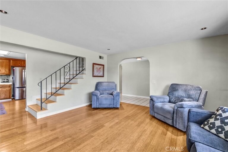 437 Portola, San Dimas