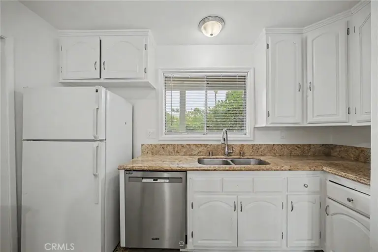 441 N Rockvale Avenue, Azusa