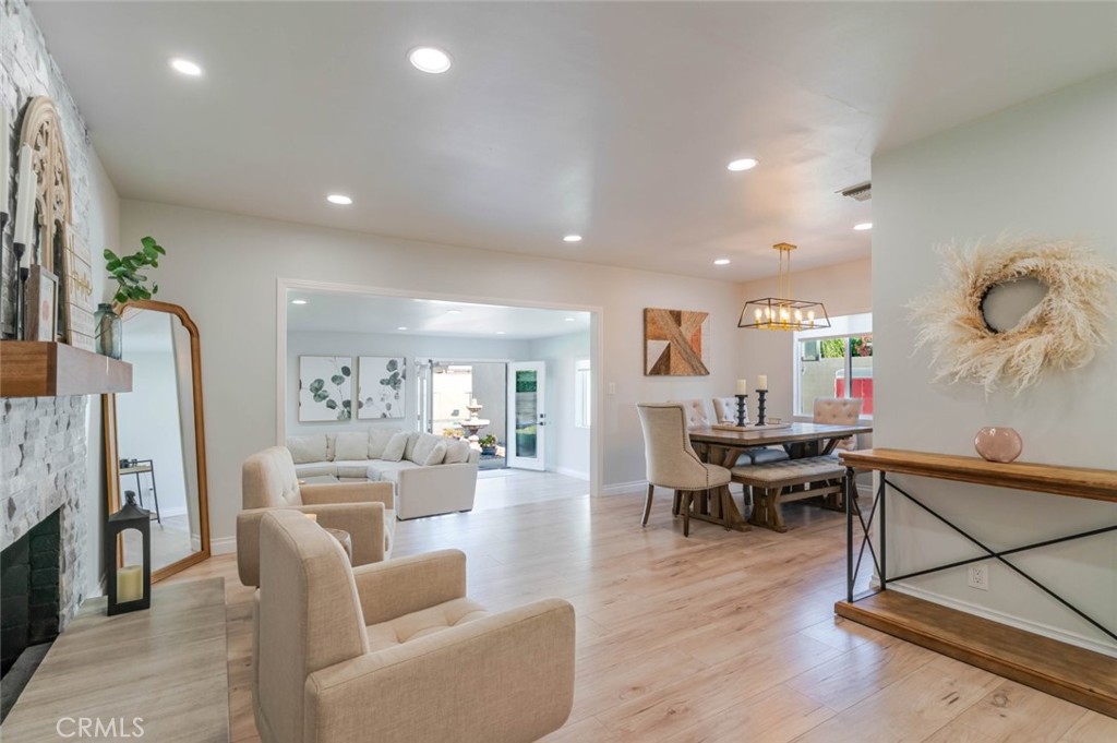 447 W Bennett Avenue, Glendora