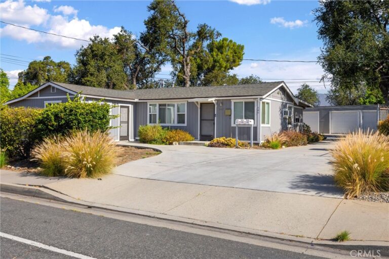 449 448 Arrow Highway, Claremont