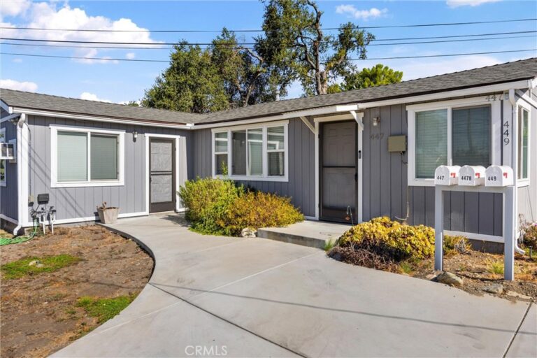 449 448 Arrow Highway, Claremont