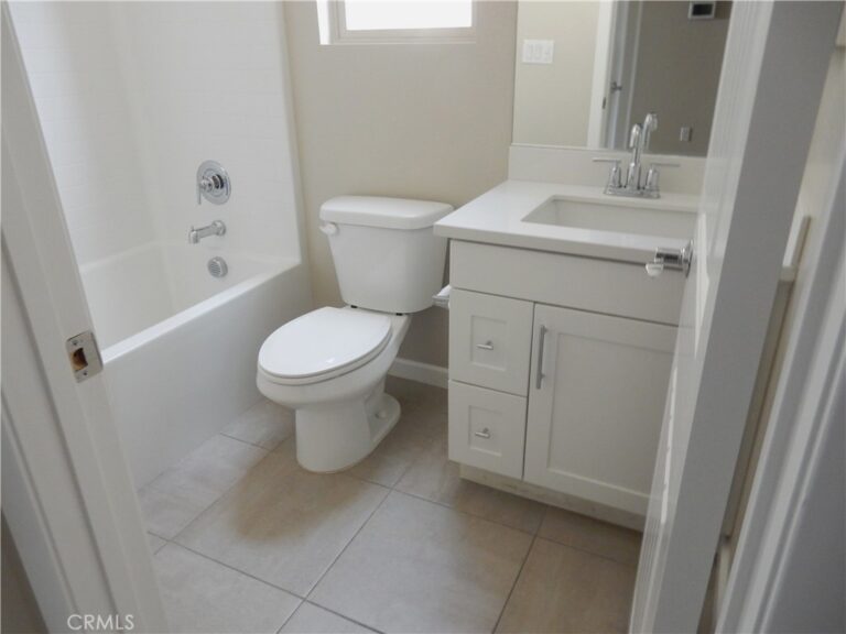 460 N Pinewood, Rialto