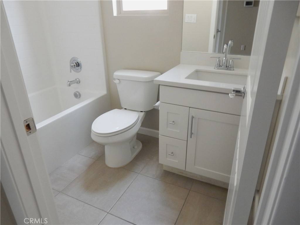 460 N Pinewood, Rialto