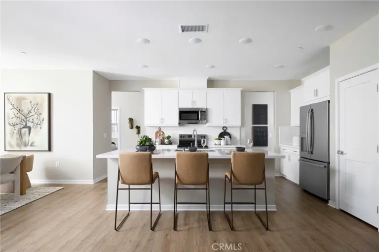 465 Paradiso Place, Covina