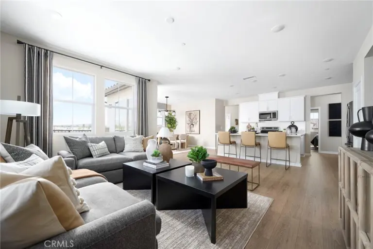 465 Paradiso Place, Covina