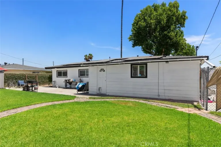 4711 N Hollenbeck, Covina