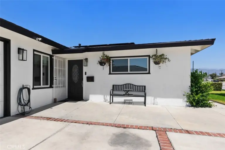 4711 N Hollenbeck, Covina