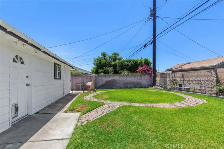 4711 N Hollenbeck, Covina