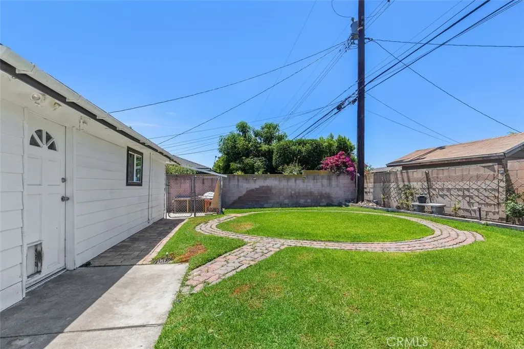 4711 N Hollenbeck, Covina
