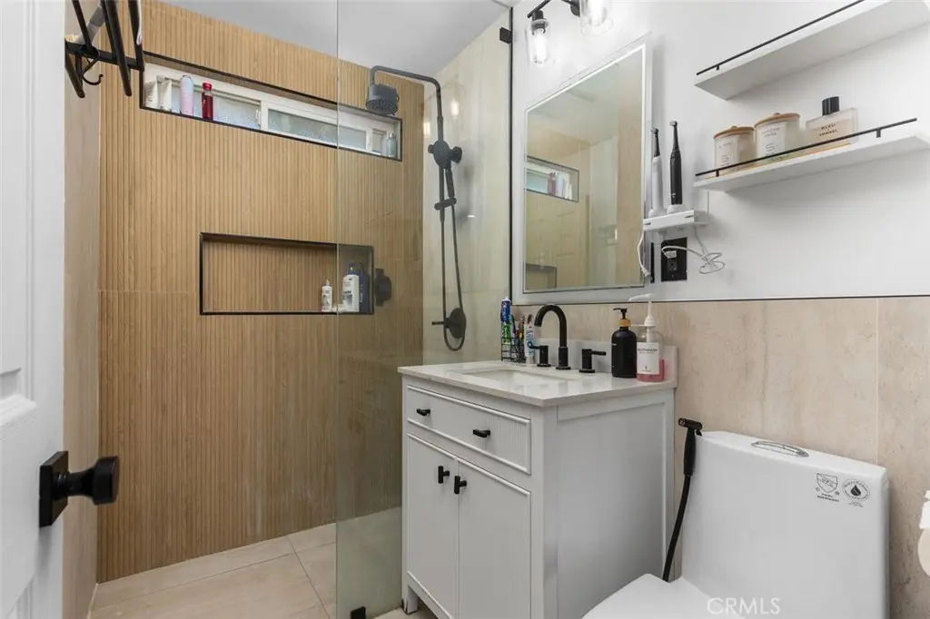 4711 N Hollenbeck, Covina