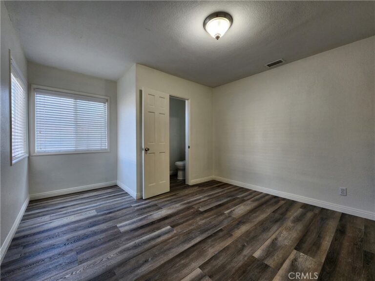 4765 Harvard, Montclair