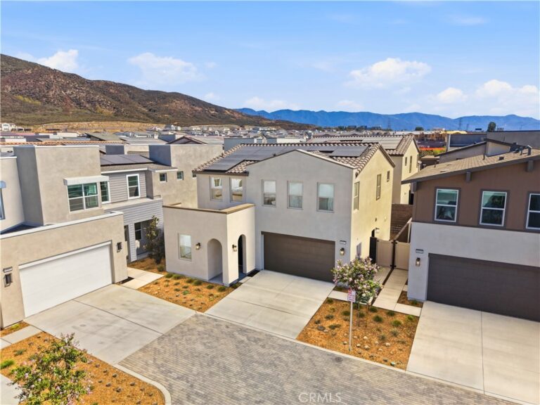 4807 Habitat Drive, Fontana