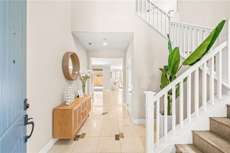 4883 S Bountiful, Ontario