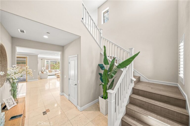4883 S Bountiful, Ontario