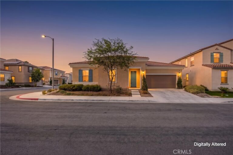 493 N Pinewood, Rialto