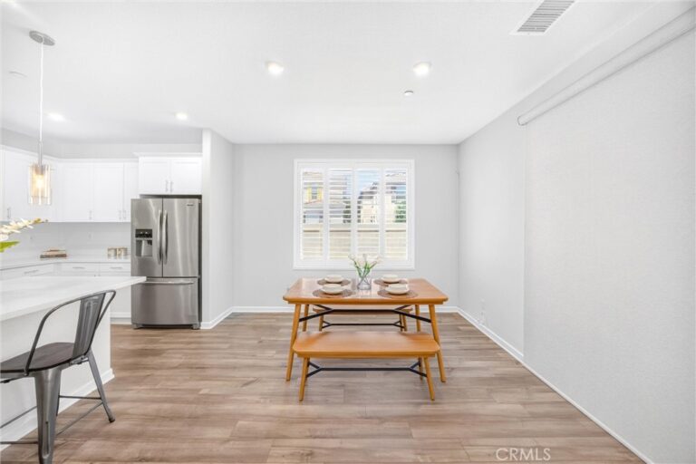 493 N Pinewood, Rialto