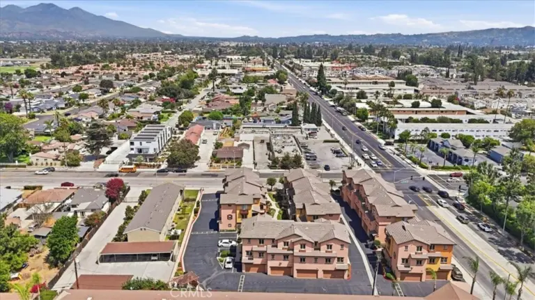 501 N Lark Ellen #G, Covina
