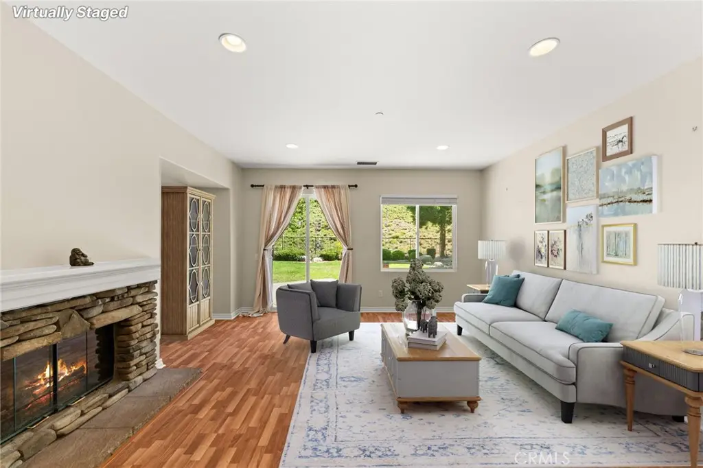 51 Mountain Laurel, Azusa