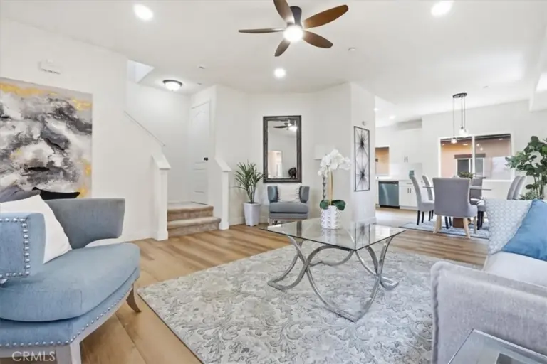 511 N Lark Ellen #F, Covina