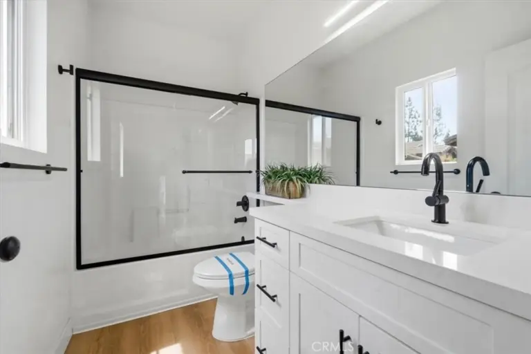511 N Lark Ellen #I, Covina