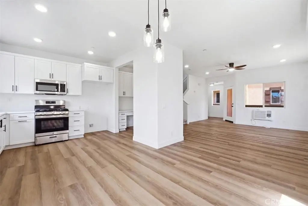 511 N Lark Ellen #I, Covina