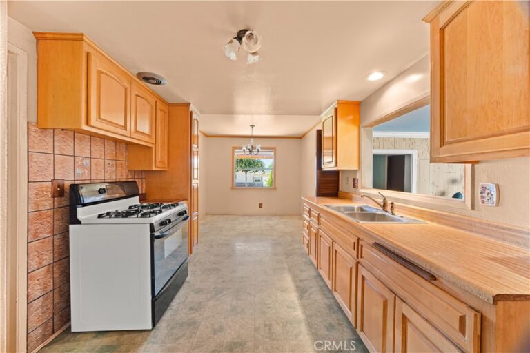 520 Lyford Drive, La Verne