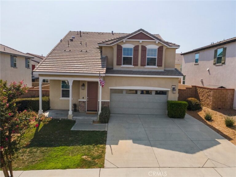 5200 Blueberry, Fontana