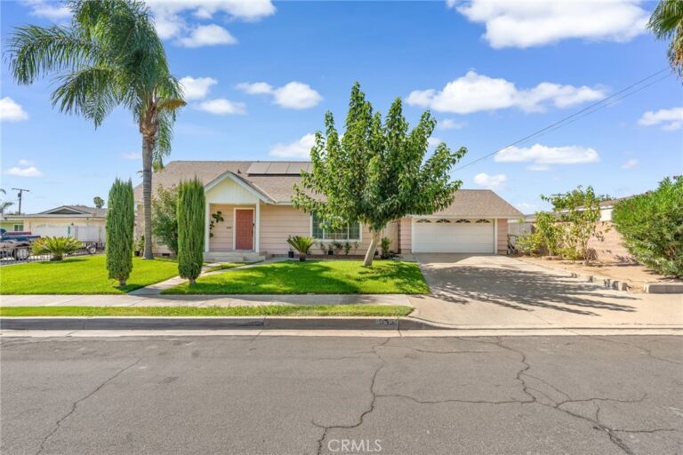 535 E Valencia Street, Rialto