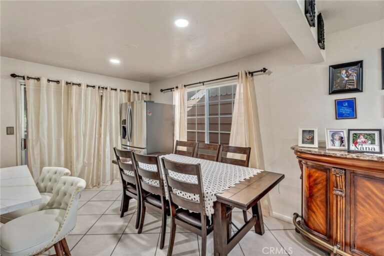 535 E Valencia Street, Rialto